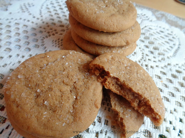 Chewy Molasses Cookies