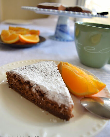 Simple Cocoa-Spice Cake 