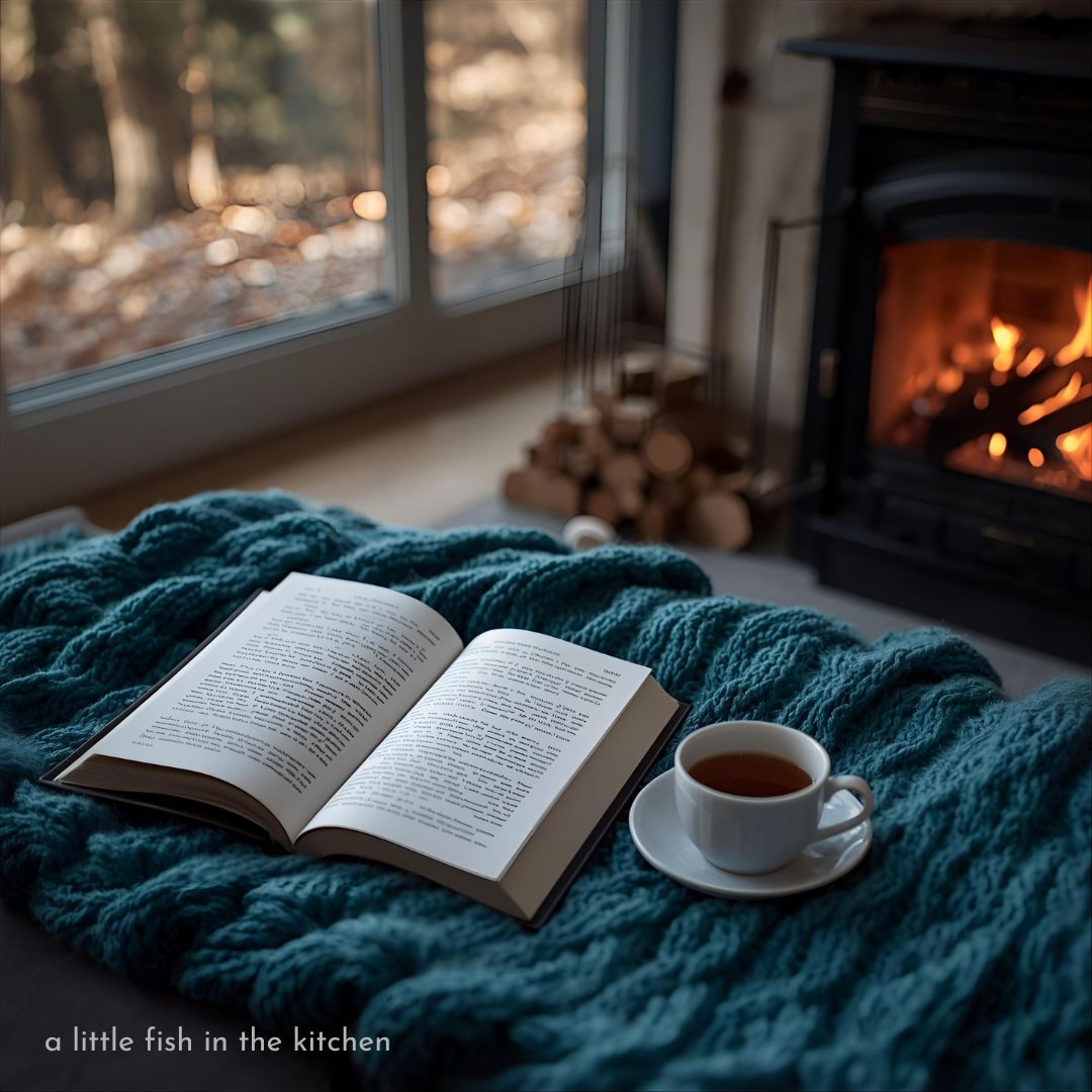 Happy Friday, Happy Weekend! I hope you make time to treat yourself this weekend 🩵📚🫖🍂🌞