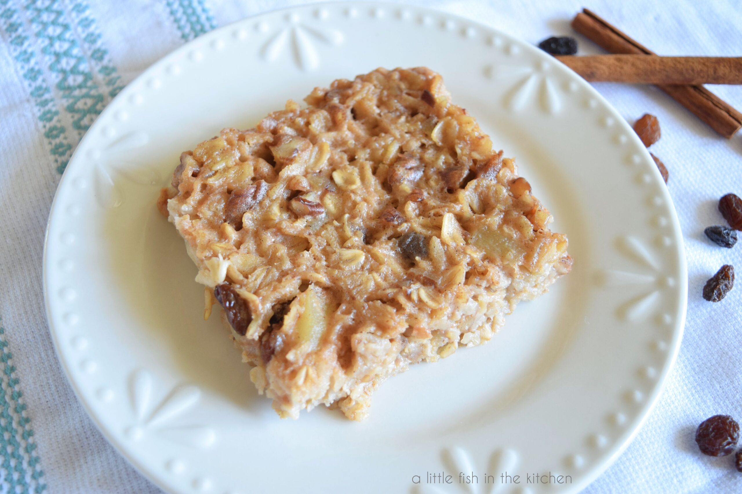 Spiced Pear-Pecan Baked Oatmeal