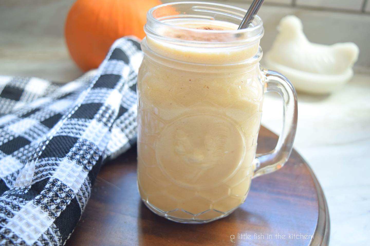 This Pumpkin Maple Protein Smoothie is a festive, seasonal flavor combination in a glass. 🎃🍁😊 Made with banana, pumpkin puree, vanilla protein powder, almond milk and a hint of maple, it's also a delicious and satisfying way to start any day! Link to the recipe is in my bio! #proteinsmoothie #pumpkinsmoothie #whatsforbreakfast #recipeideas 
#yougottaeatthis #delicious