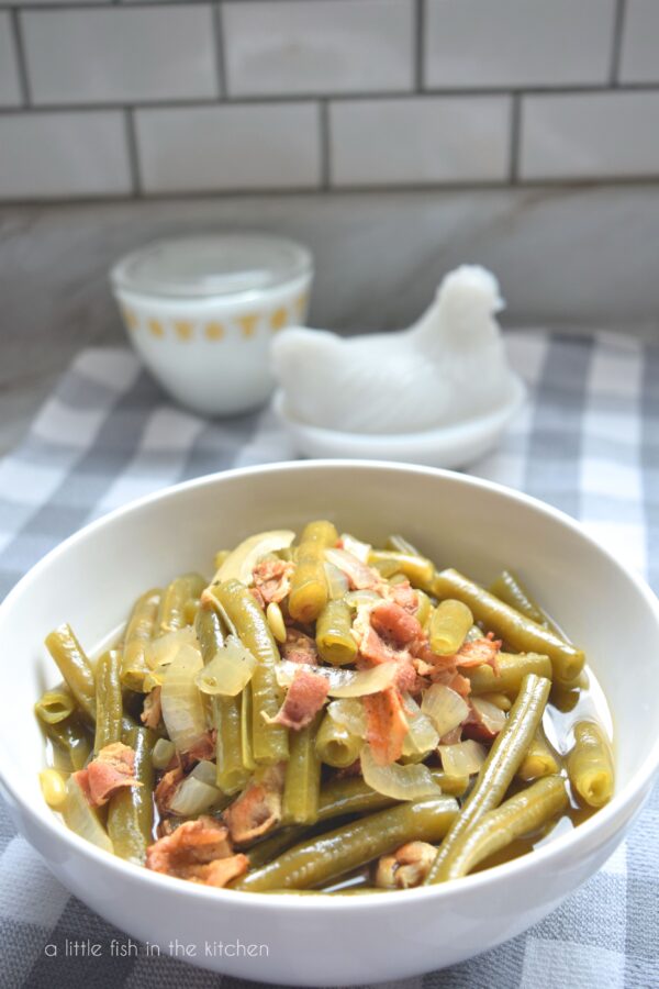 Slow Cooker Southern Style Green Beans A Little Fish In The Kitchen   Southerngreenbeanspinimage 600x900 