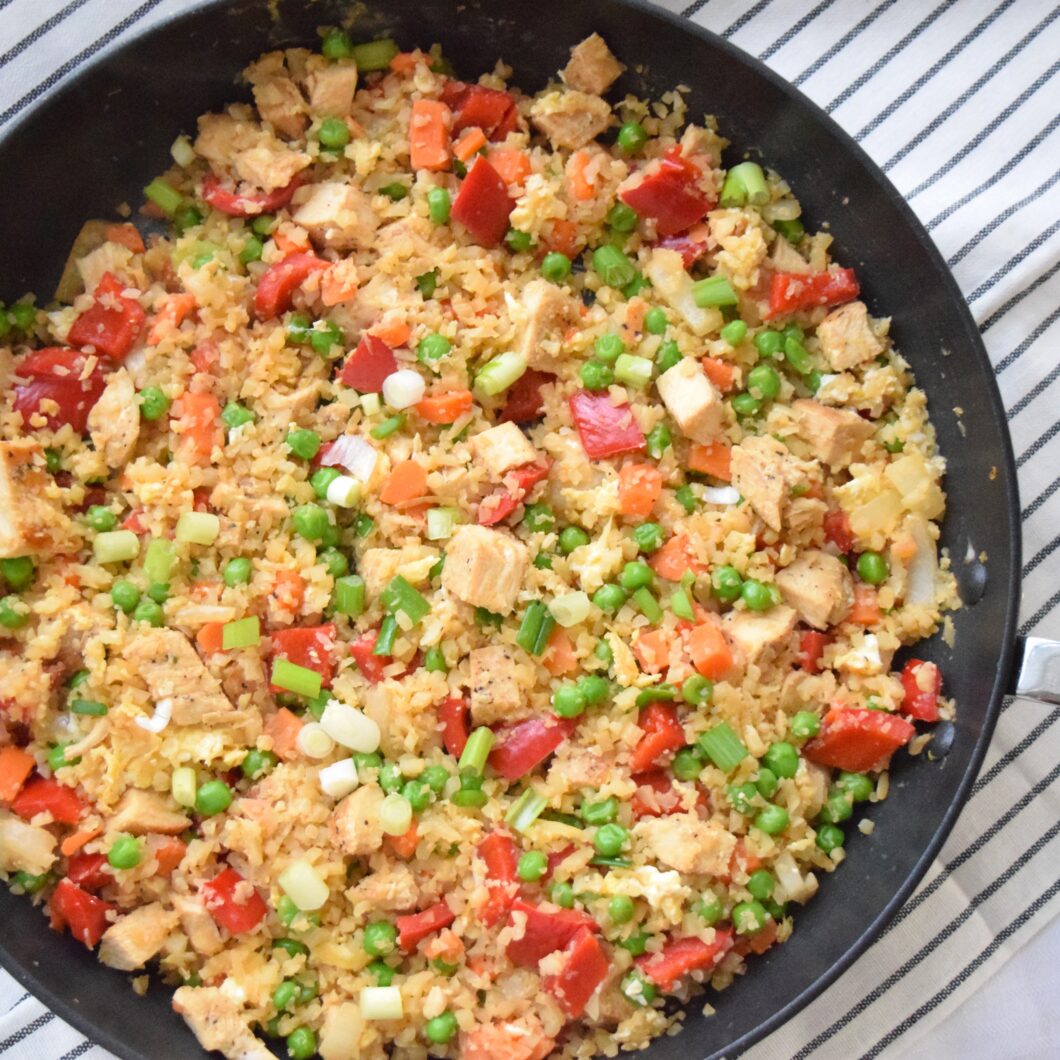 Easy Low-Carb Cauliflower Fried Rice with Chicken