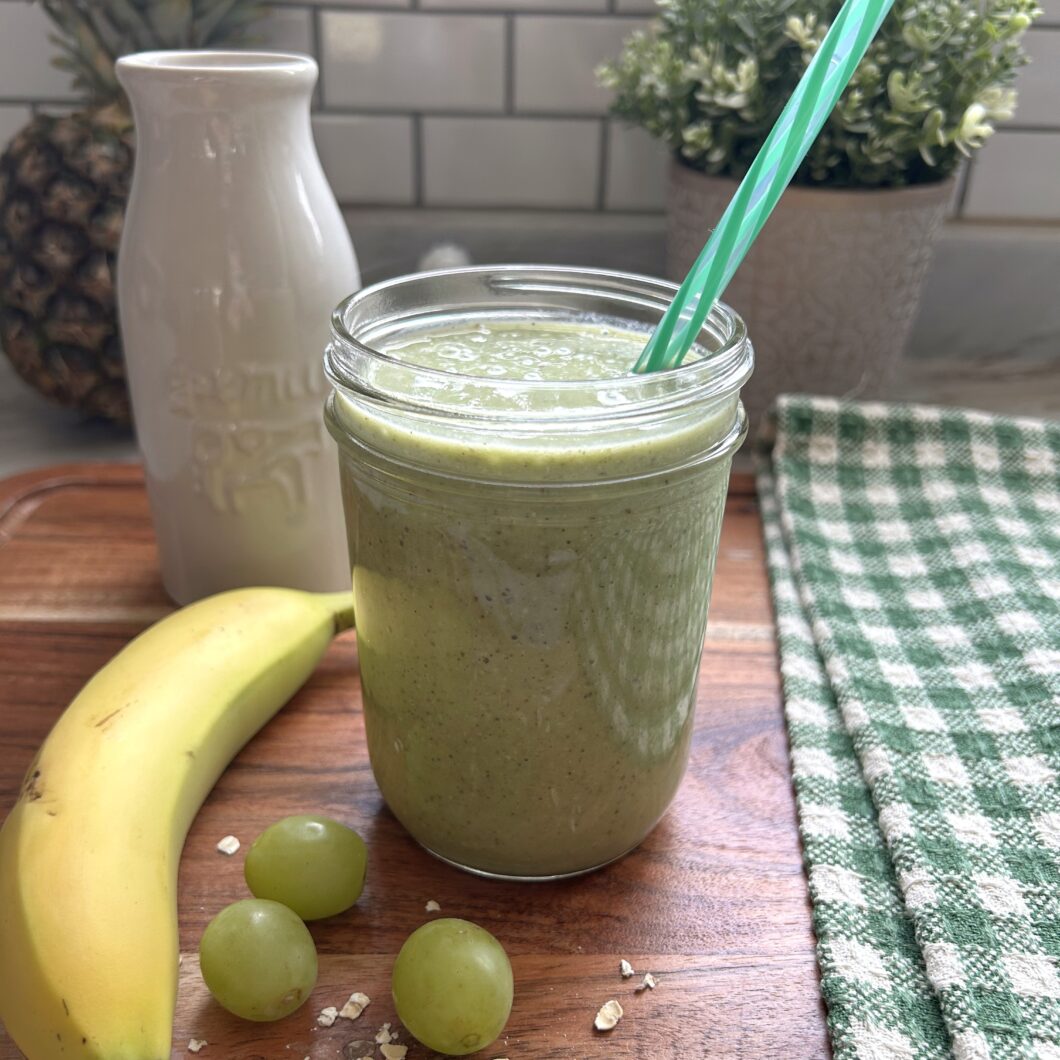 Tropical Green Protein Smoothie with Oats